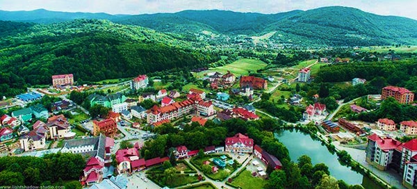 ПОЛЯНА